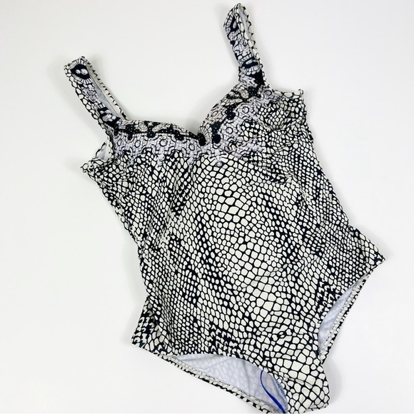 true colours by la moda snake print swimsuit one piece size medium NWOT - Picture 2 of 9